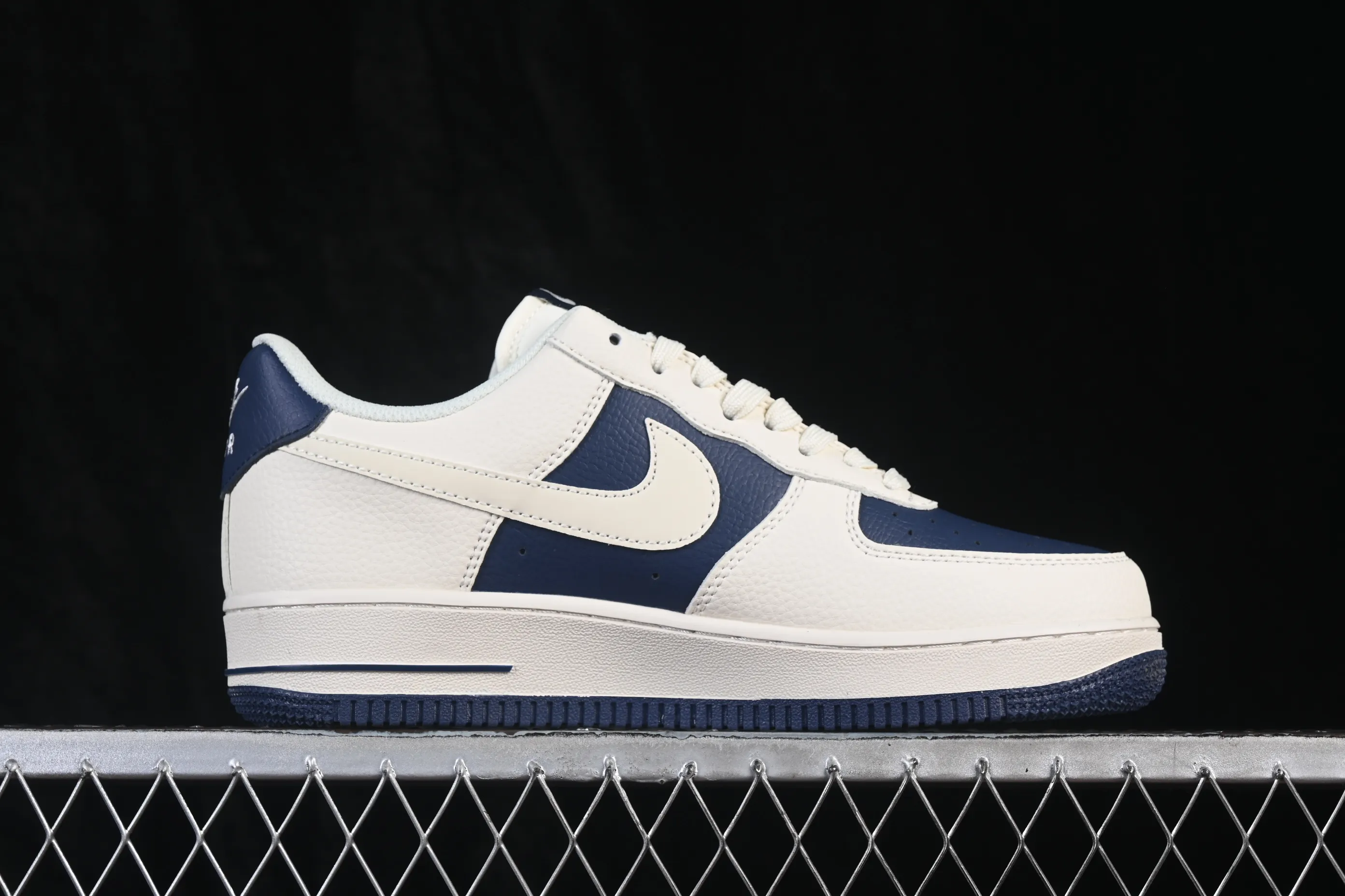 All Categories Nk Air Force 1 Air Force Series Nk Air Force 1 Low Air Force Low Nike Air Force 1'07 Low Off-White Navy Contrast Color Air Force One Low-top Casual Sneakers DN1688-817